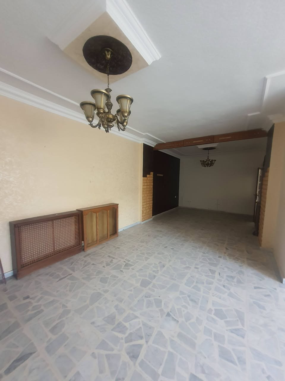 First-Floor Three-Bedroom Apartment in Al-Jubeiha in Al-Jubeiha, Amman