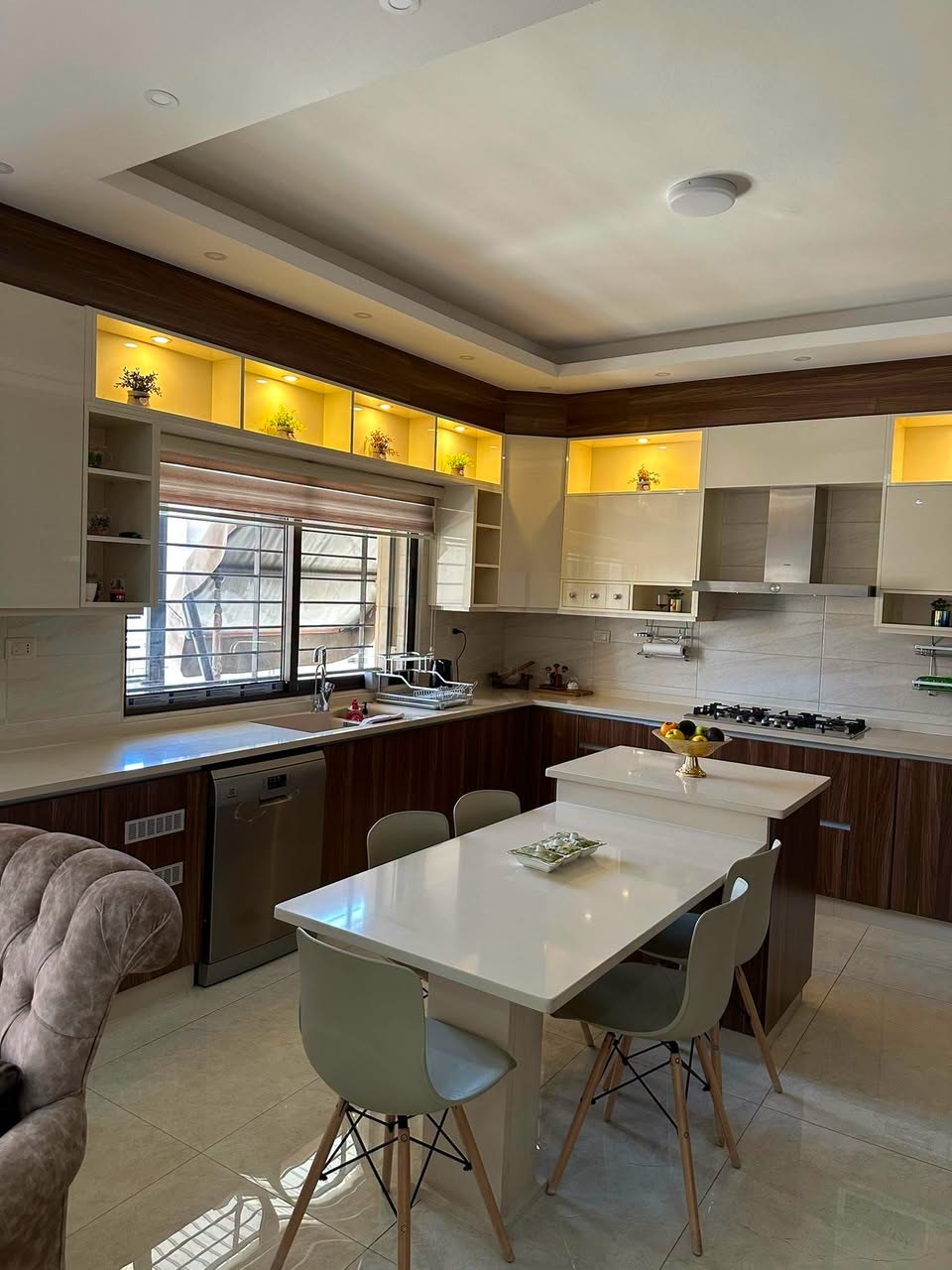 Furnished Four-Bedroom Annual Rental in Khalda in Khalda, Amman — photo 3