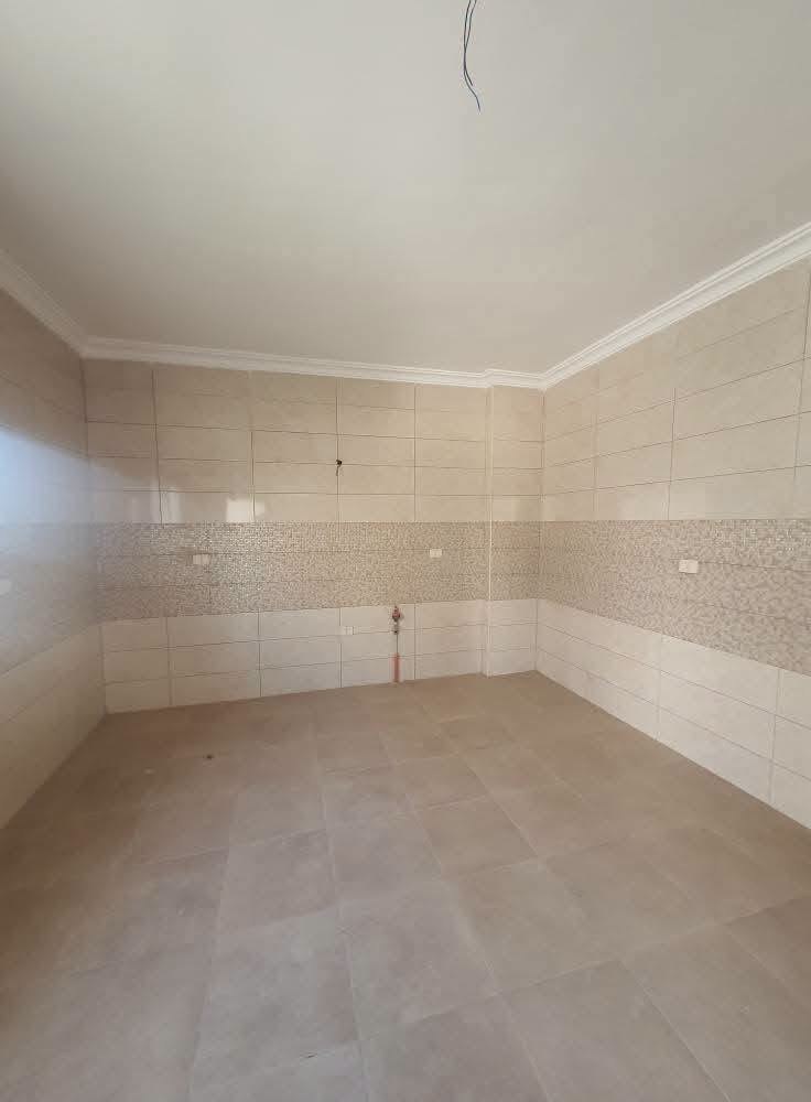 Dahiyat Al-Rasheed First-Floor Apartment with Terrace in Dahiyat Al-Rasheed, Amman — photo 4