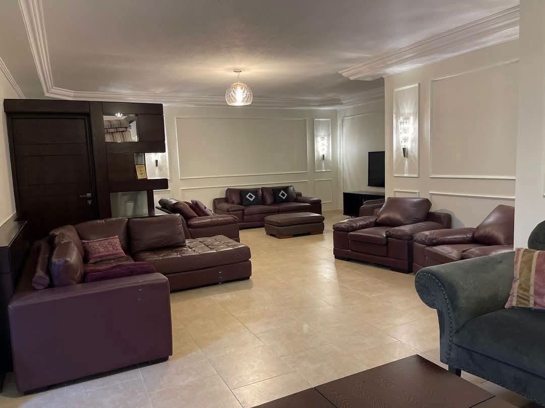Dahiyat Al-Nakheel Duplex with Extensive Outdoor Space in Dahiyat Al-Nakheel, Amman — photo 2