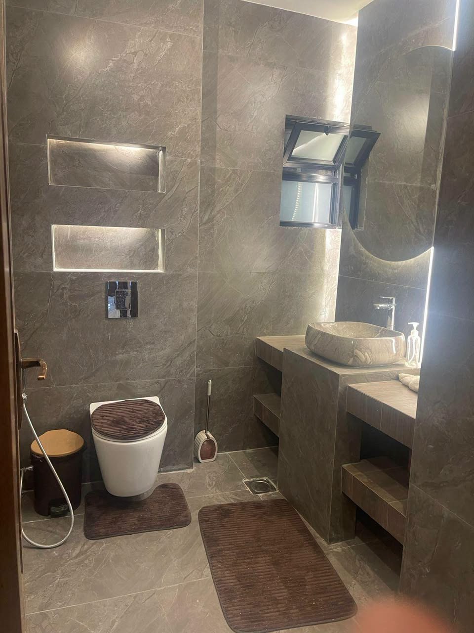 Furnished Deir Ghbar Garden Apartment for Rent in Deir Ghbar, Amman — photo 4