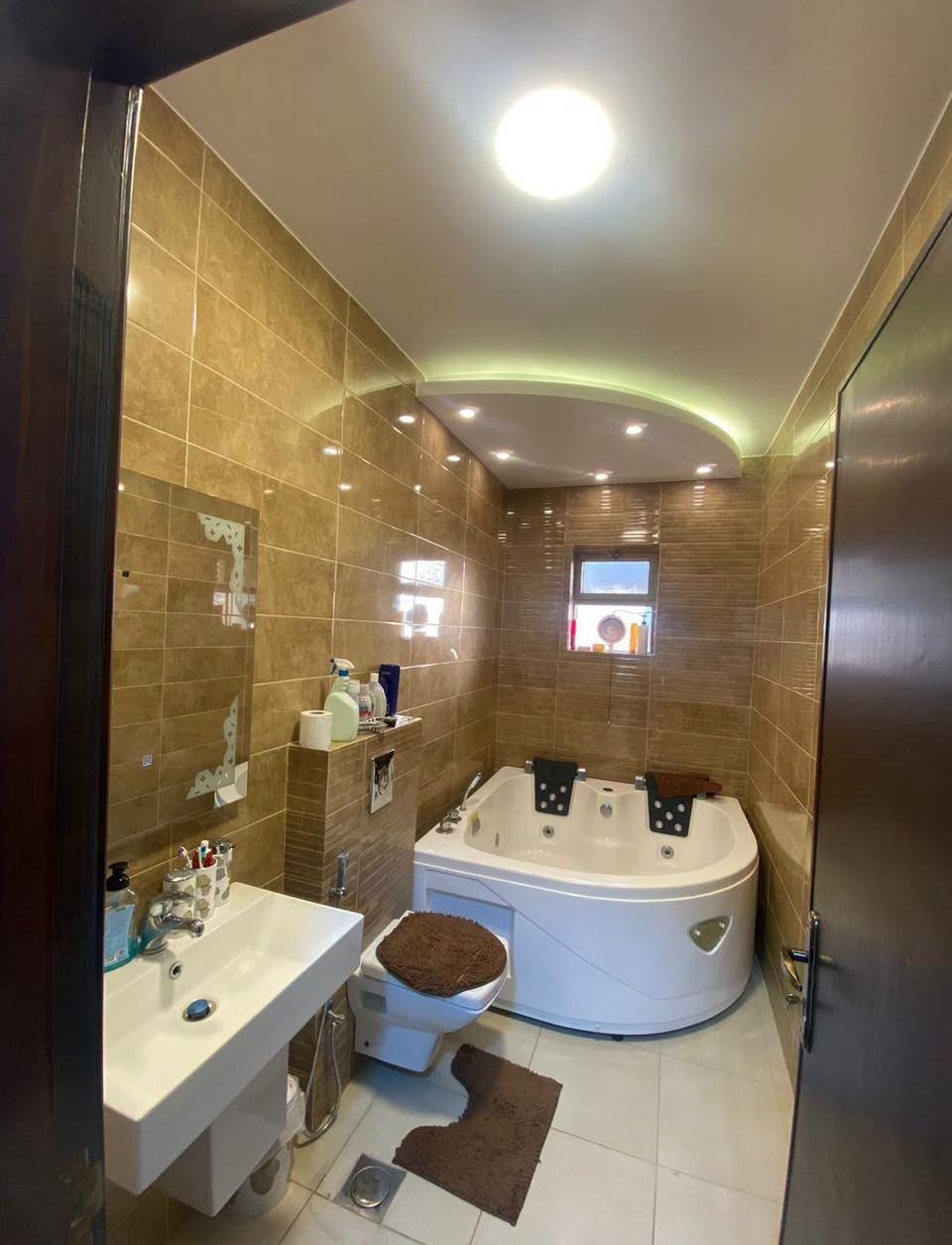 Dahiyat Al-Rasheed Apartment with Rear Terrace in Dahiyat Al-Rasheed, Amman — photo 4