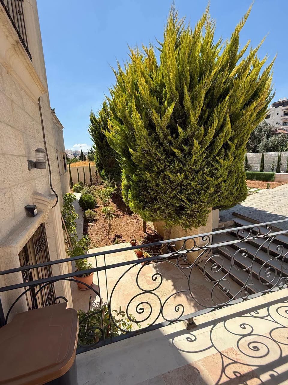 Shafa Badran Villa on a 1,179 m² Plot in Shafa Badran, Amman — photo 5