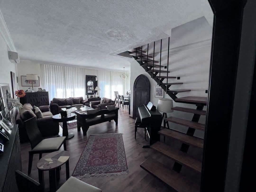 Khalda Duplex with 100 m² Rooftop in Khalda, Amman