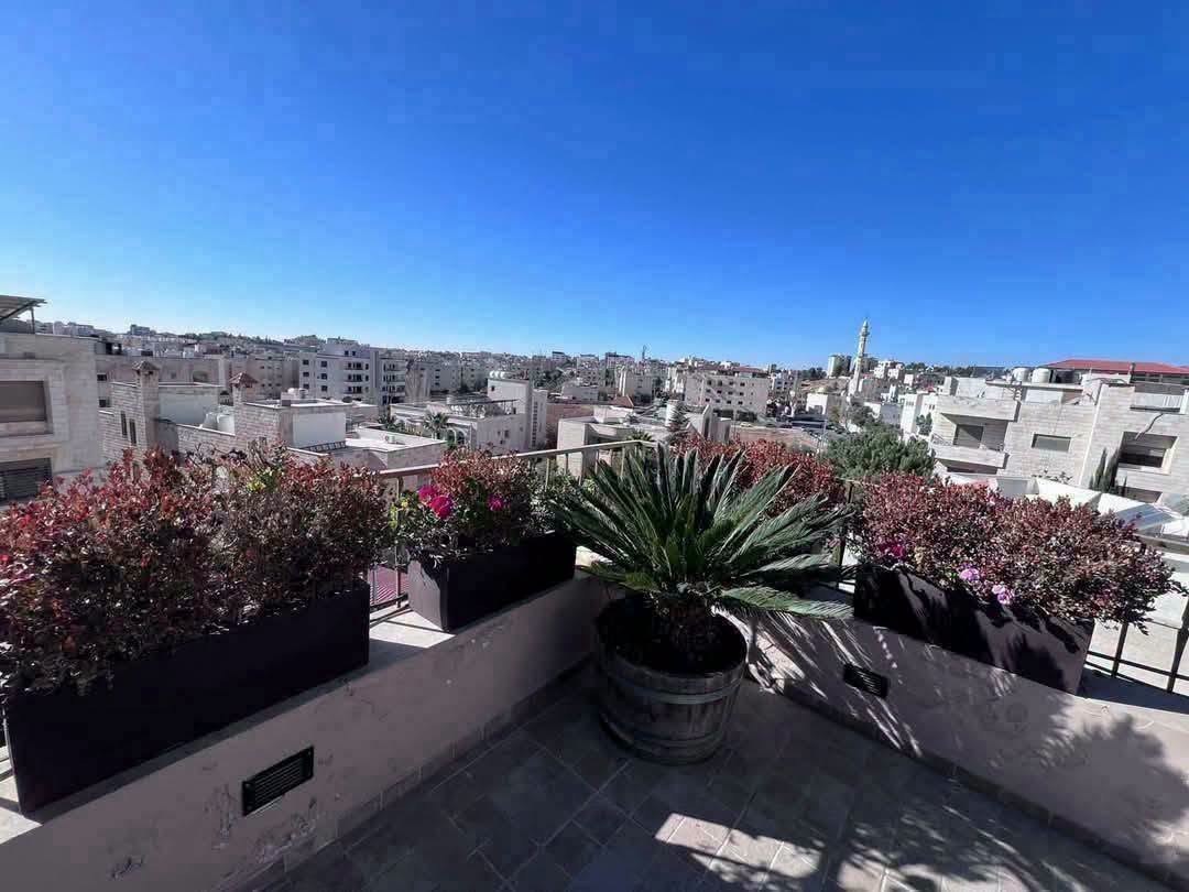 Khalda Duplex with 100 m² Rooftop in Khalda, Amman — photo 4