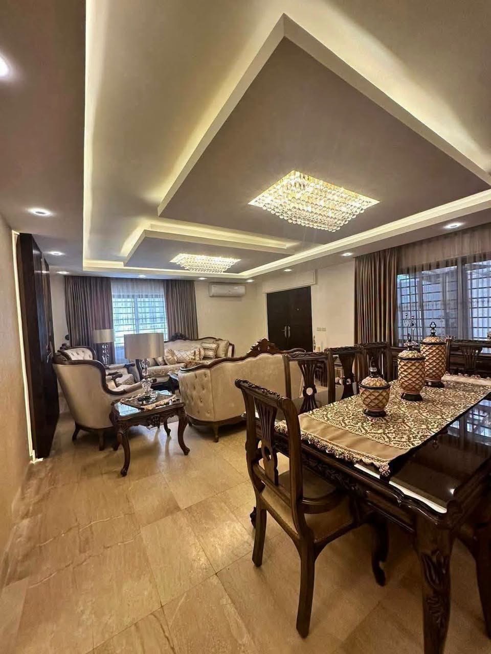 Khalda Apartment with 100 m² Terraces in Khalda, Amman