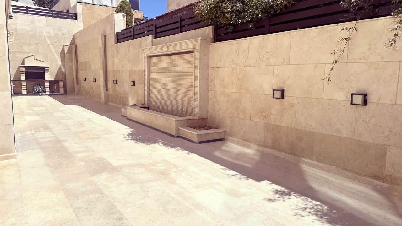 Marj Al-Hamam Ground-Floor Apartment with Terraces in Marj Al-Hamam, Amman — photo 5