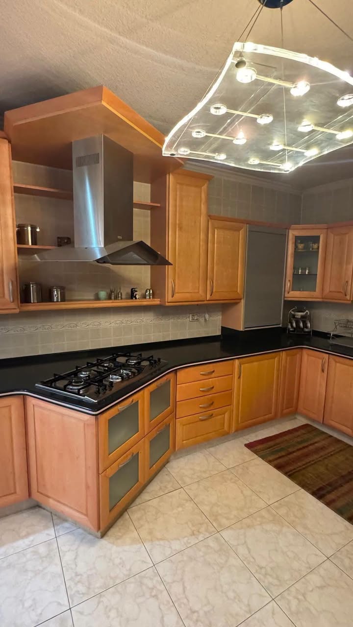 Three-Storey Independent Home on a 1,000 m² Plot in Al-Jubeiha – near University Street, Amman — photo 3