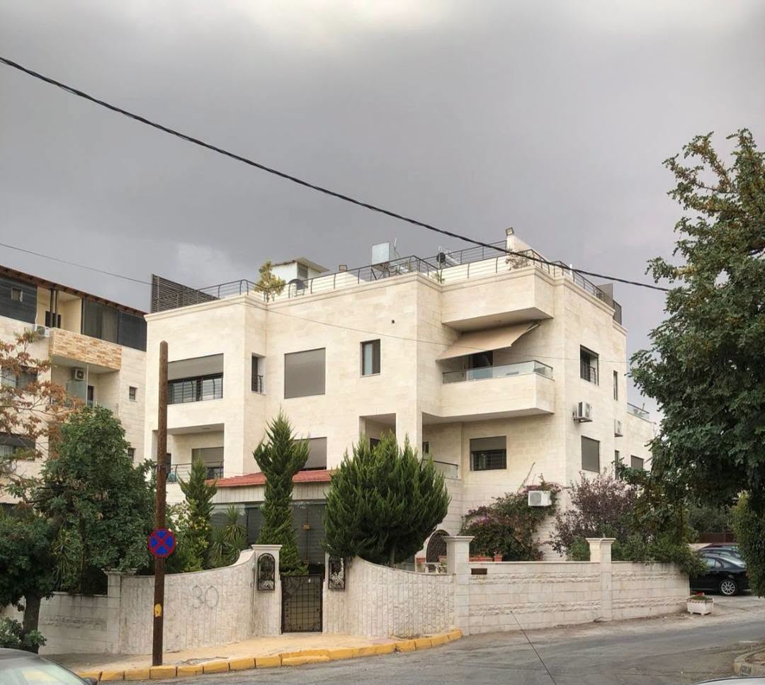 Residential Building near the University of Jordan in Al-Jubeiha – University District, Amman